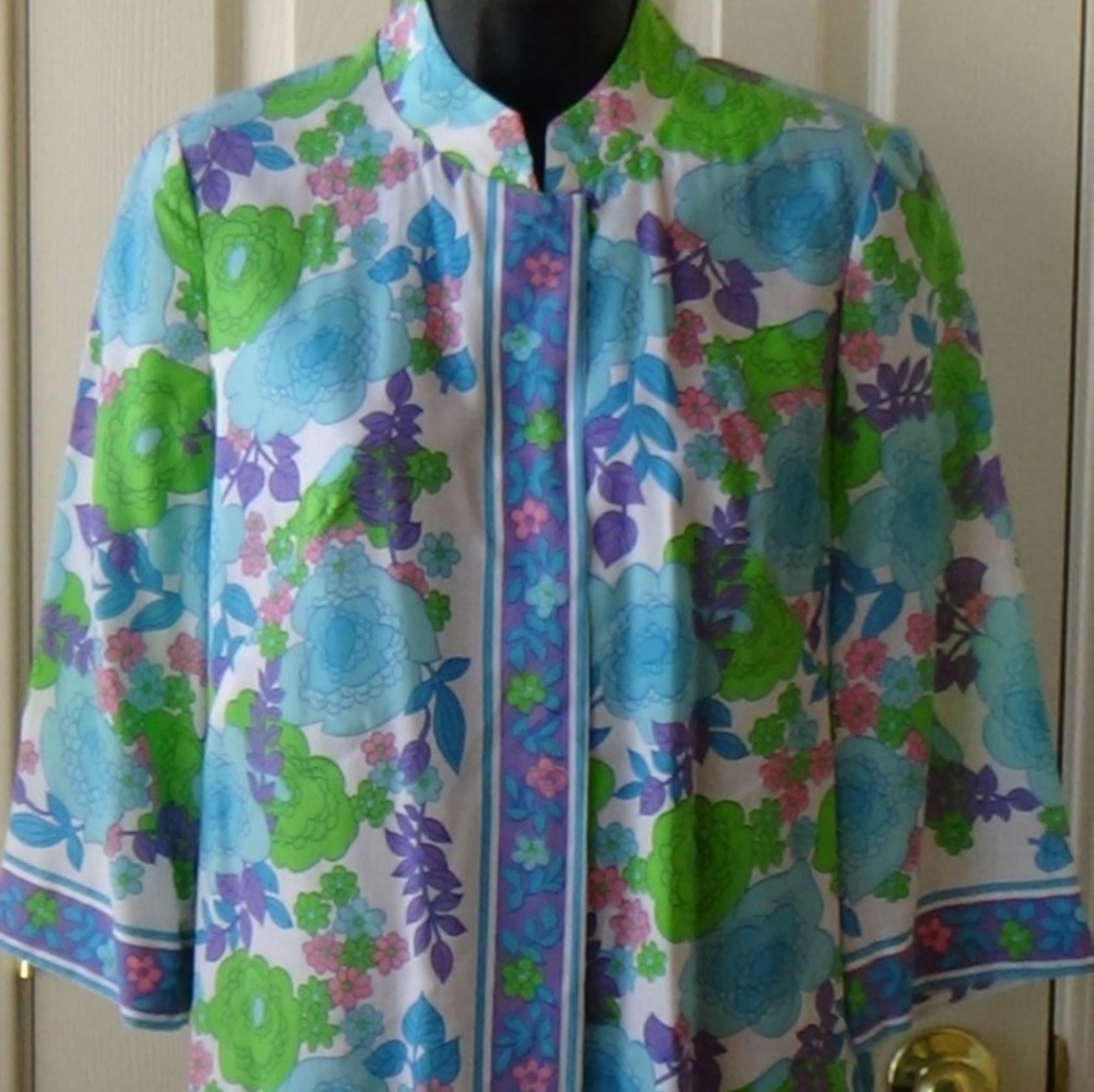 Vintage Evelynn Pearson top